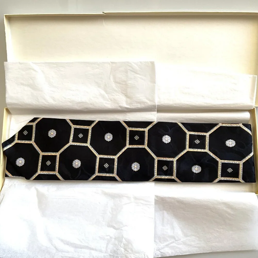 VINTAGE Brioni Silk Necktie Neiman Marcus Hexagon Medallion Geometric Italy Box